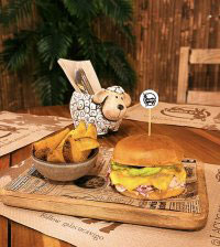 PULLED - PORK BURGUER
